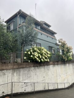 八王子市H様邸で外壁塗装・屋根カバー工法