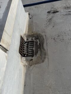 【施工中】立川市のマンションで雨漏り工事